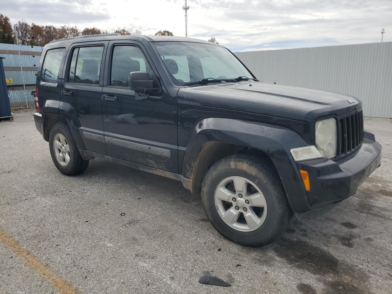2012 JEEP Liberty