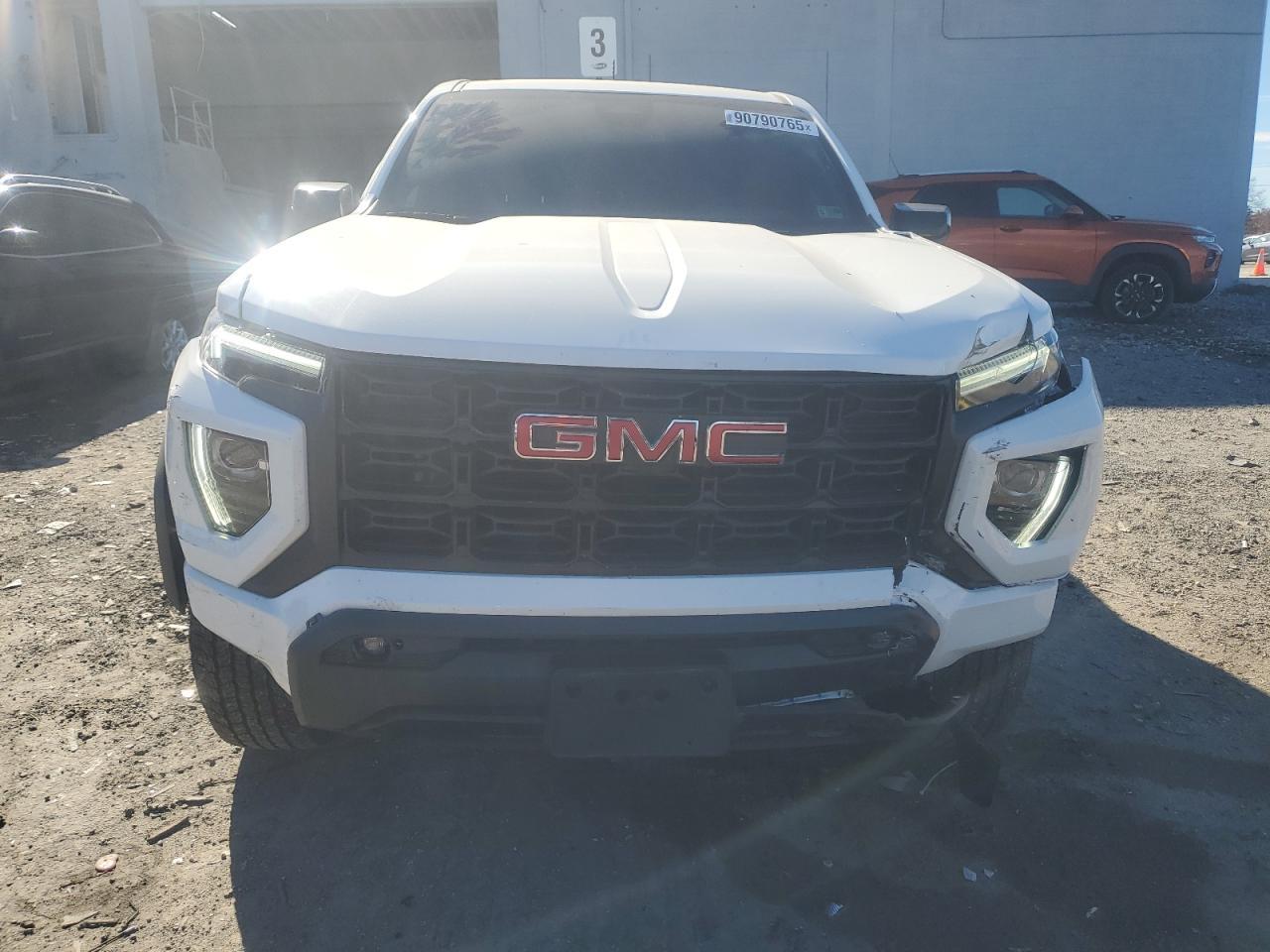 2023 GMC CANYON