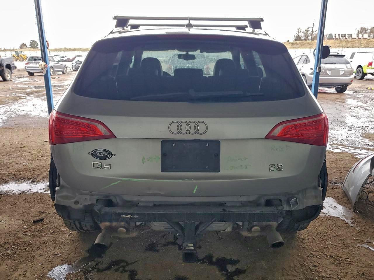 2010 AUDI Q5