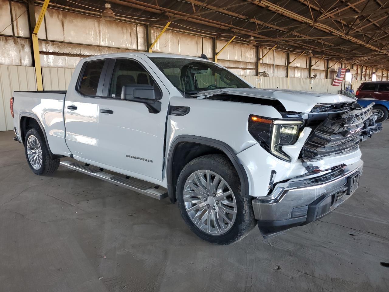 2023 GMC Sierra