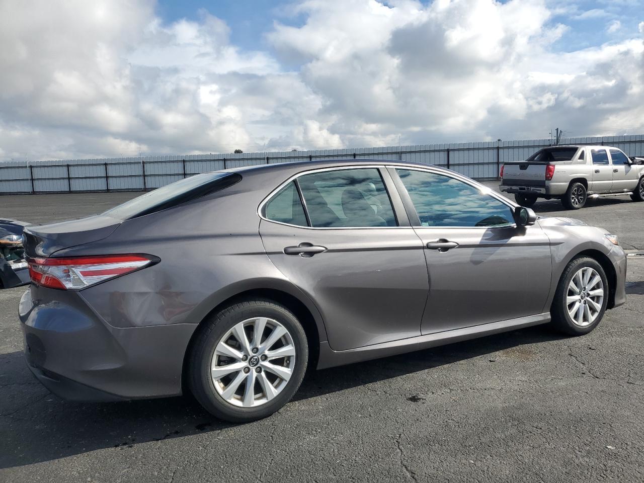 2018 TOYOTA CAMRY
