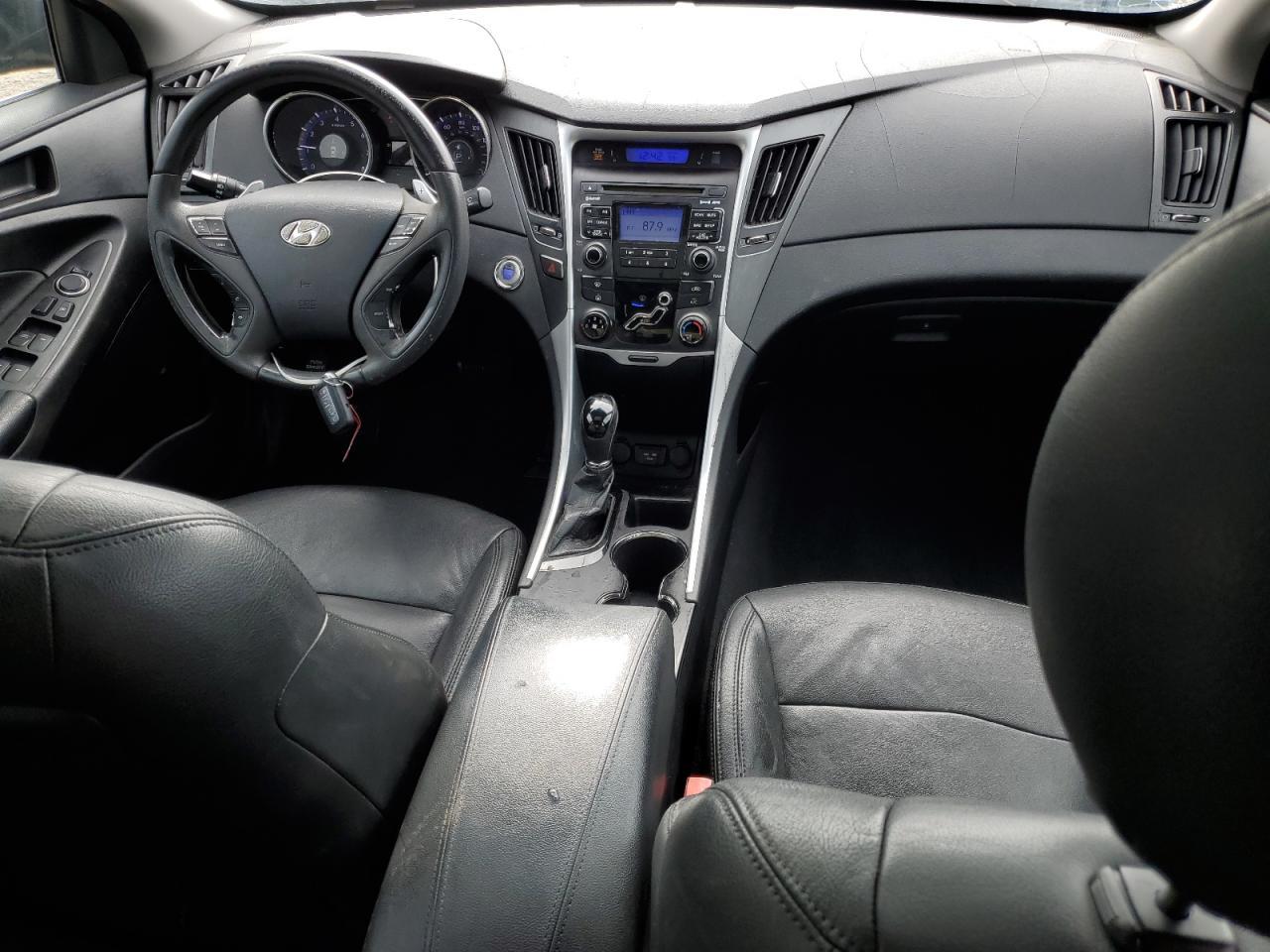 2011 HYUNDAI SONATA