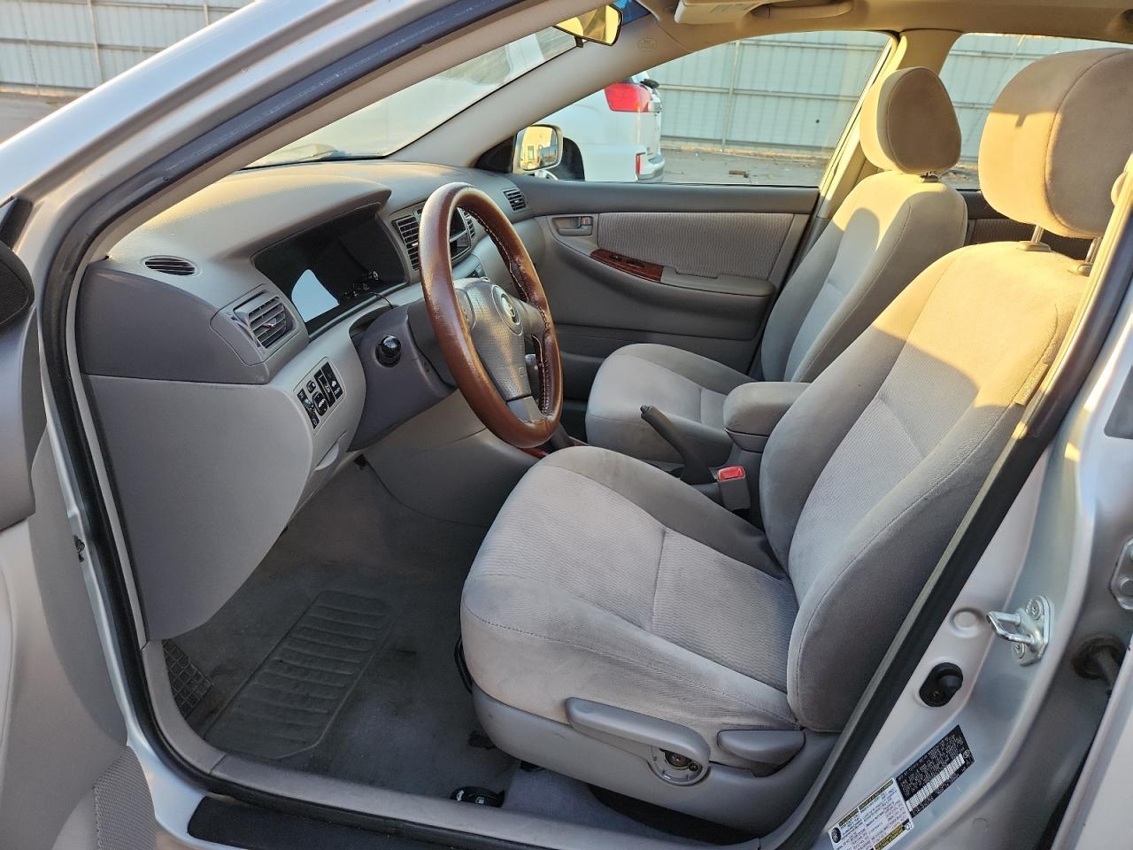 2005 TOYOTA COROLLA
