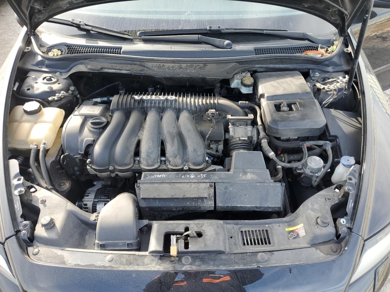 2010 VOLVO S40