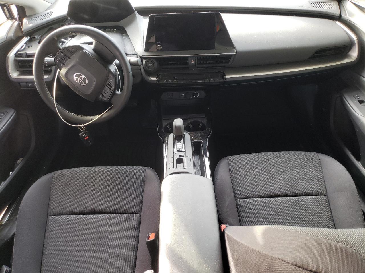 2024 TOYOTA PRIUS