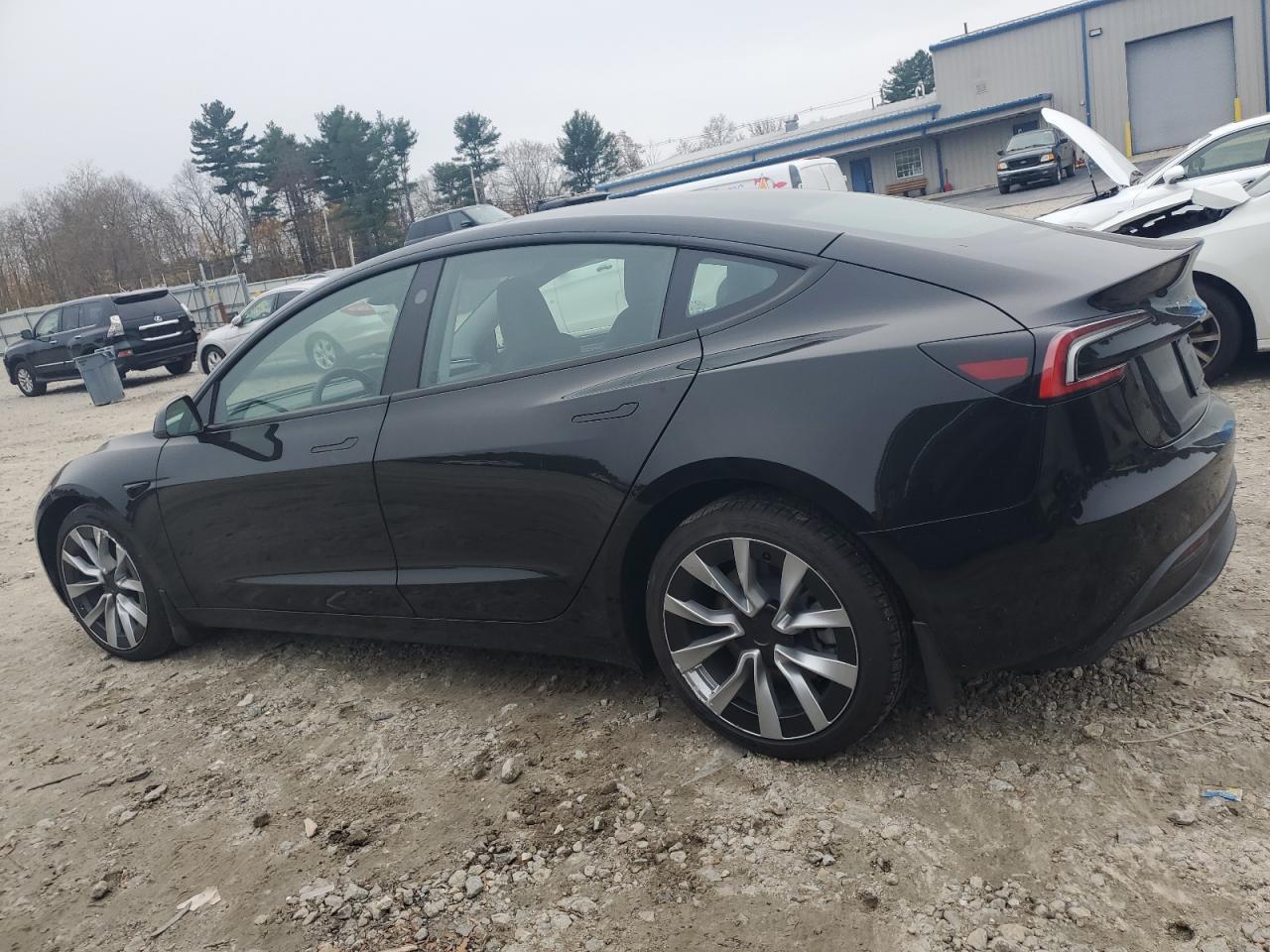 2025 TESLA MODEL 3
