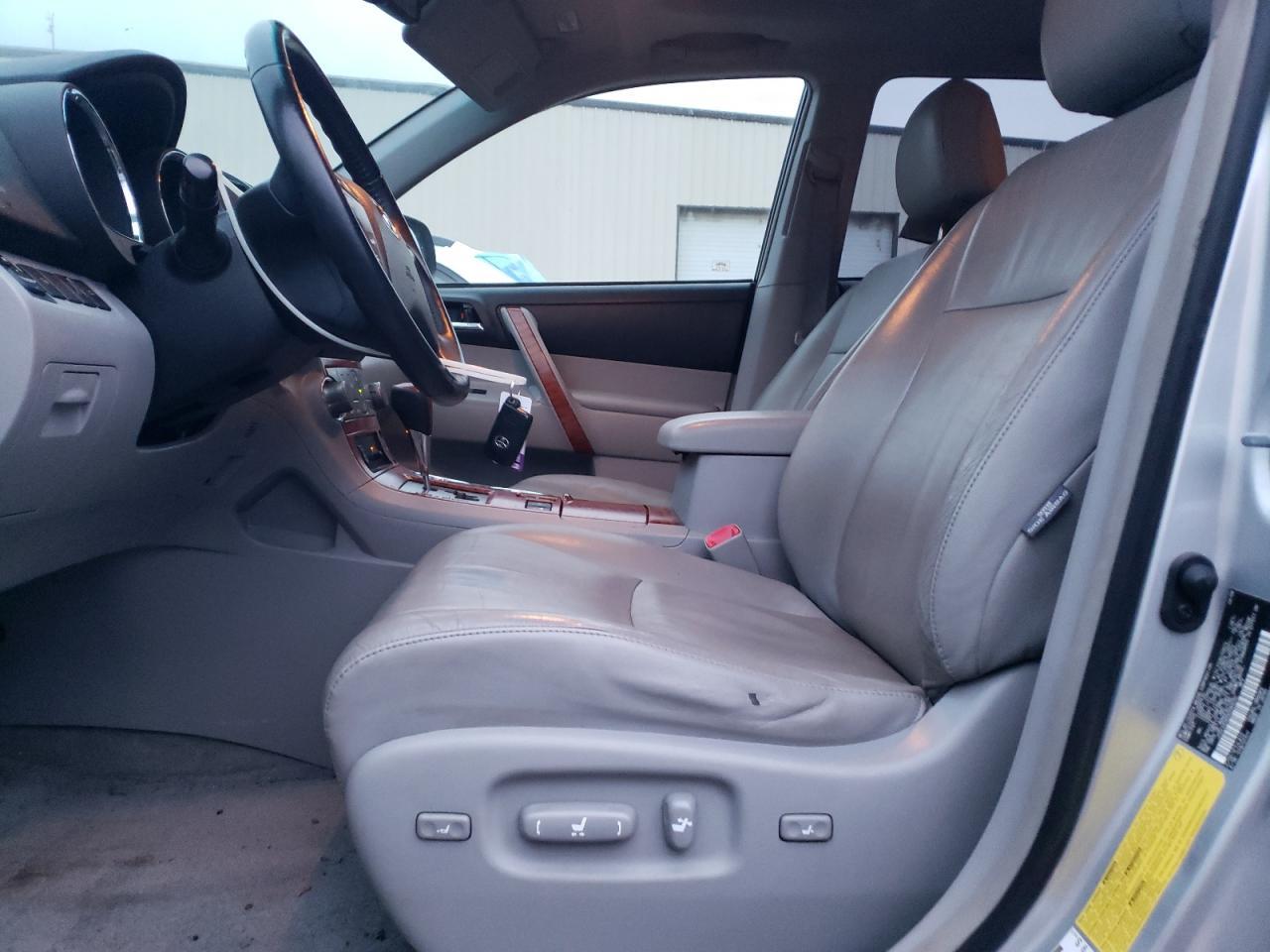2008 TOYOTA HIGHLANDER