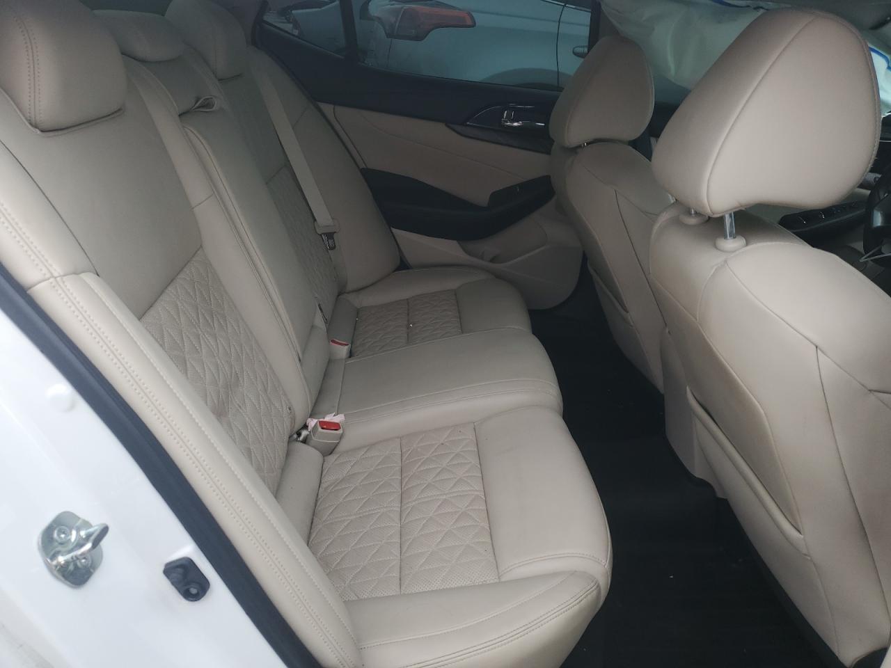 2017 NISSAN Maxima