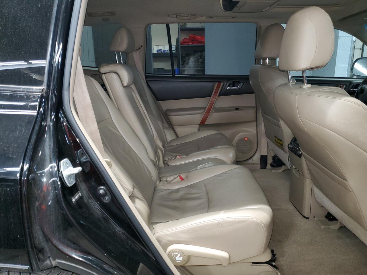 2009 TOYOTA HIGHLANDER