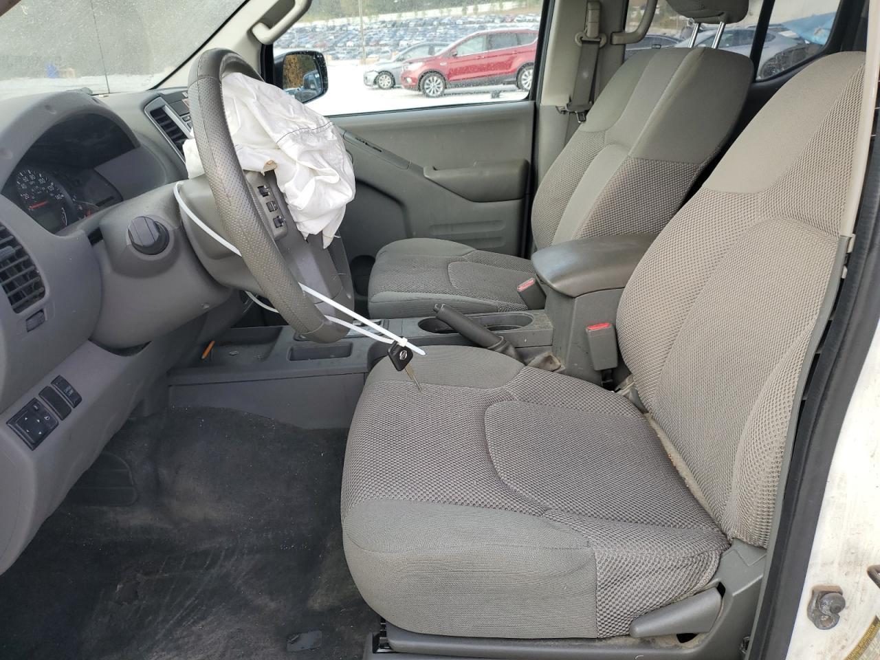 2015 NISSAN Frontier