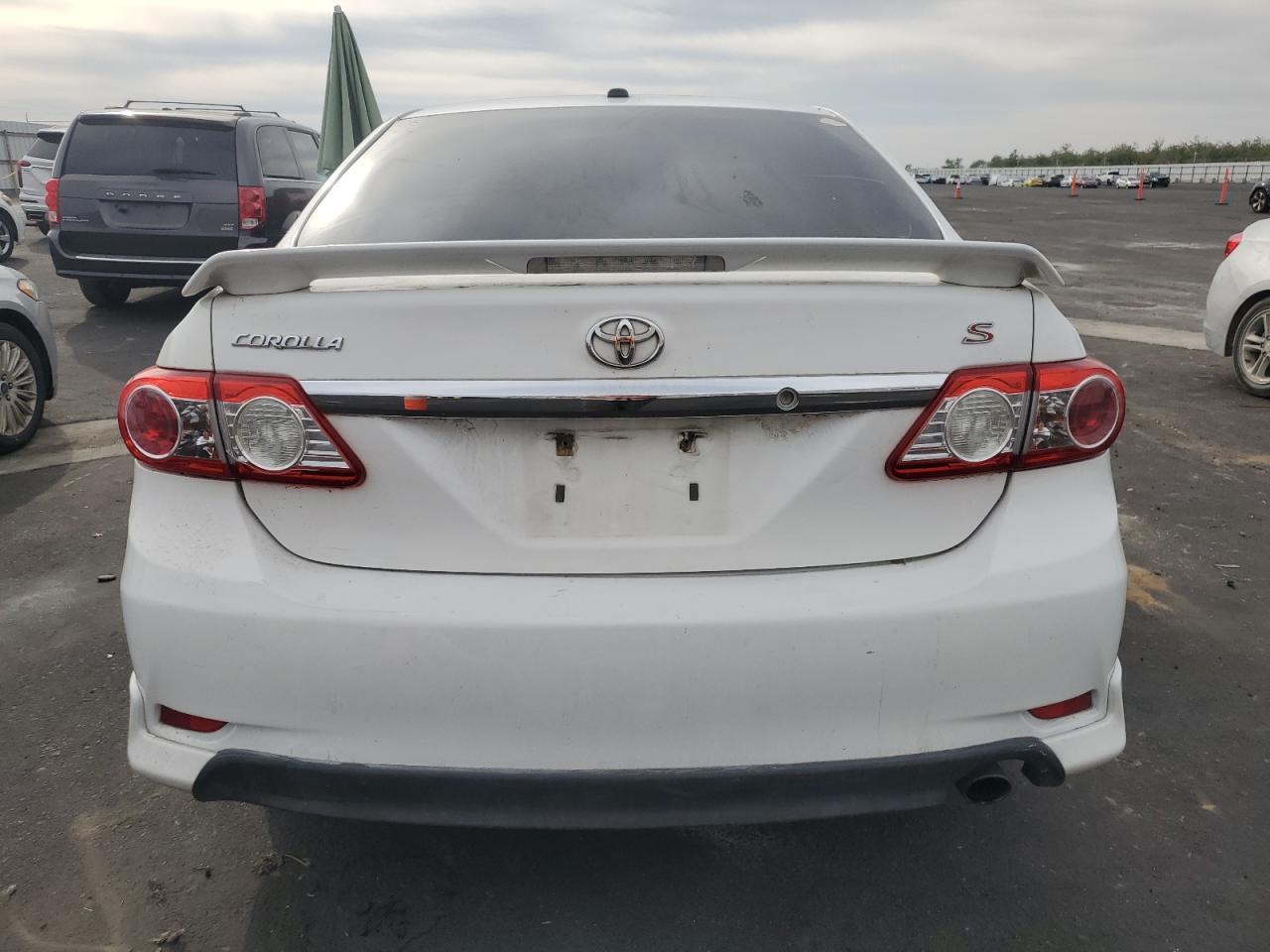 2011 TOYOTA COROLLA