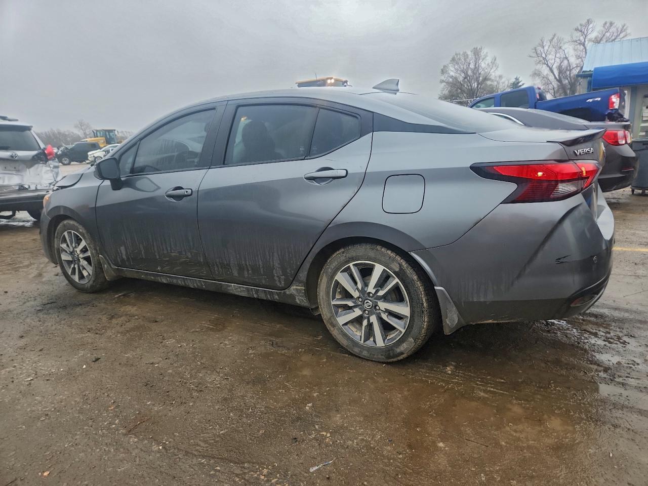 2020 NISSAN VERSA