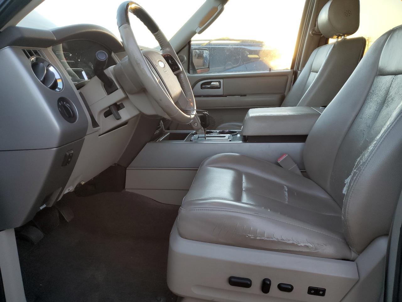 2011 FORD Expedition