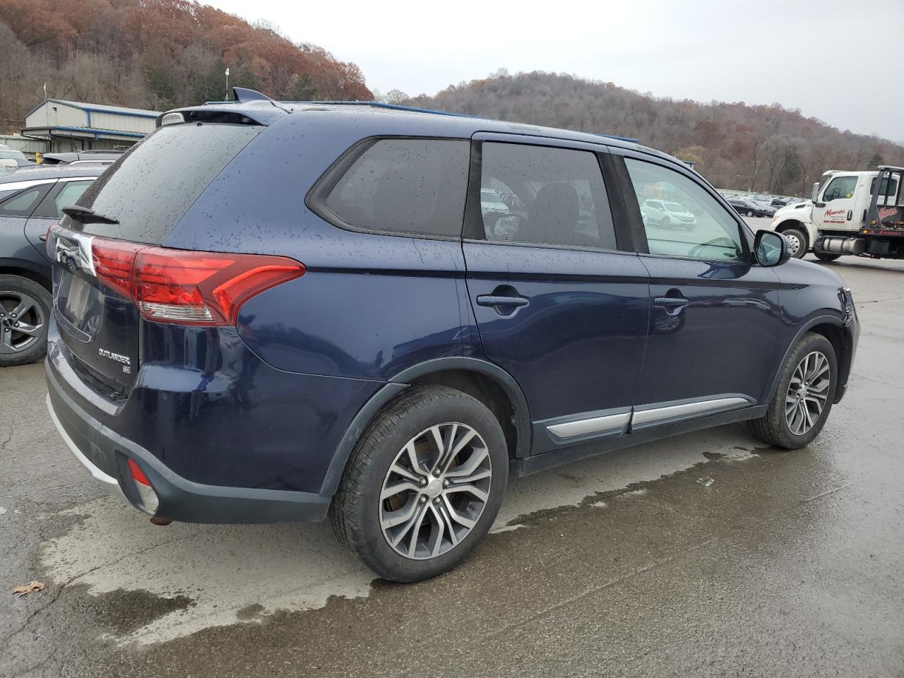 2017 MITSUBISHI outlander