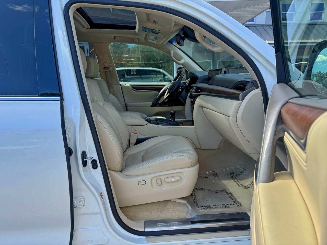 2016 LEXUS LX 570