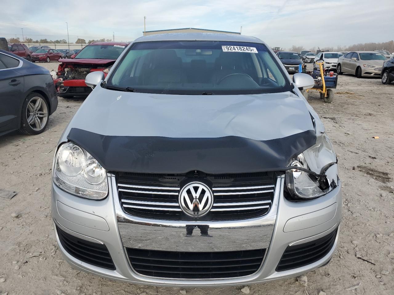 2009 VOLKSWAGEN JETTA