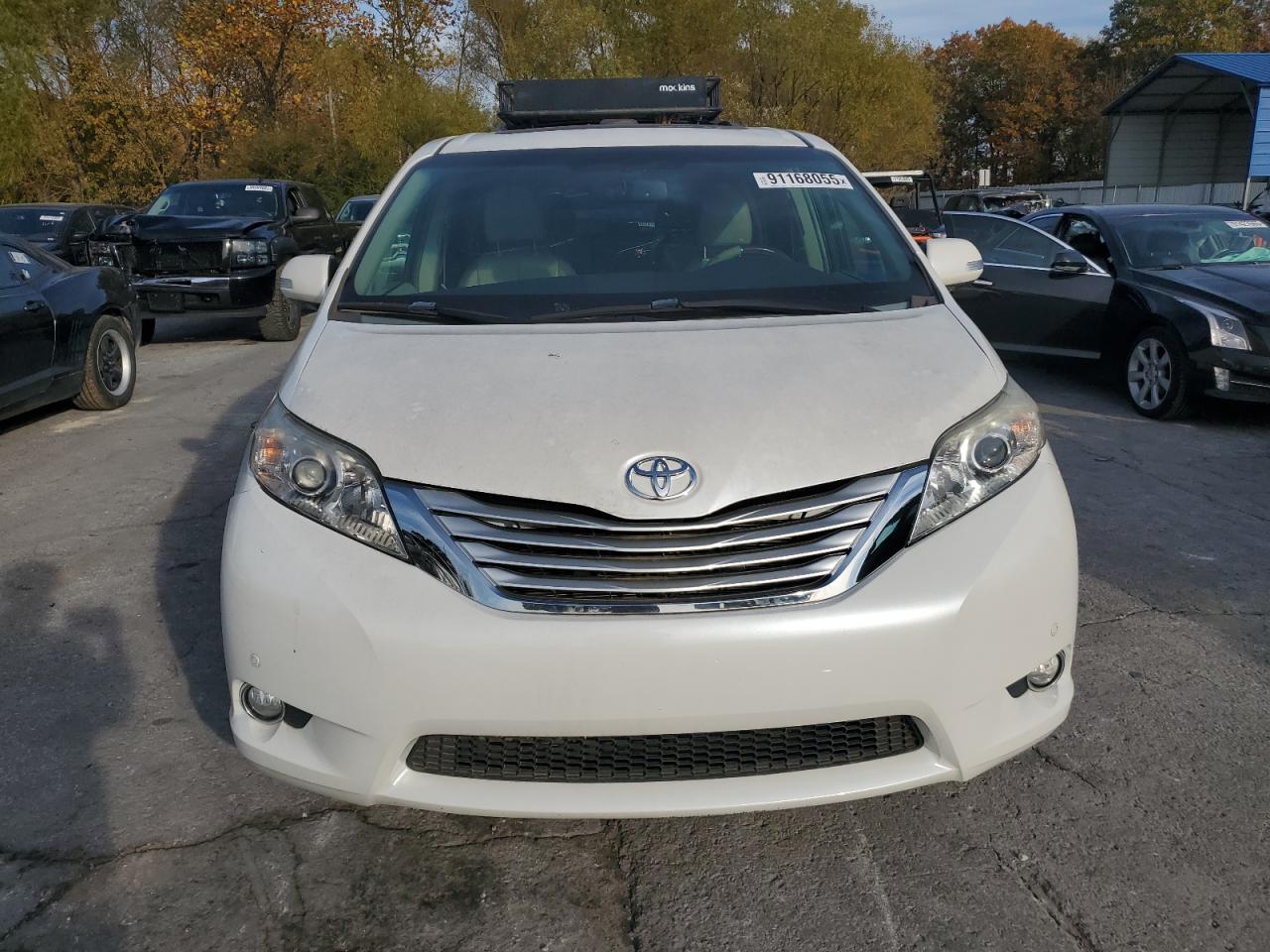 2013 TOYOTA SIENNA