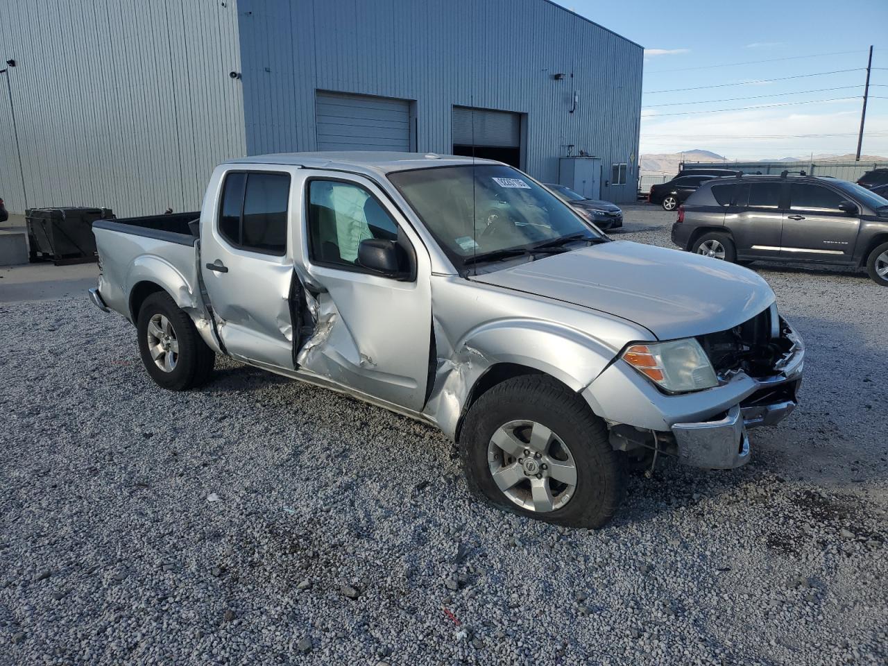 2011 NISSAN Frontier