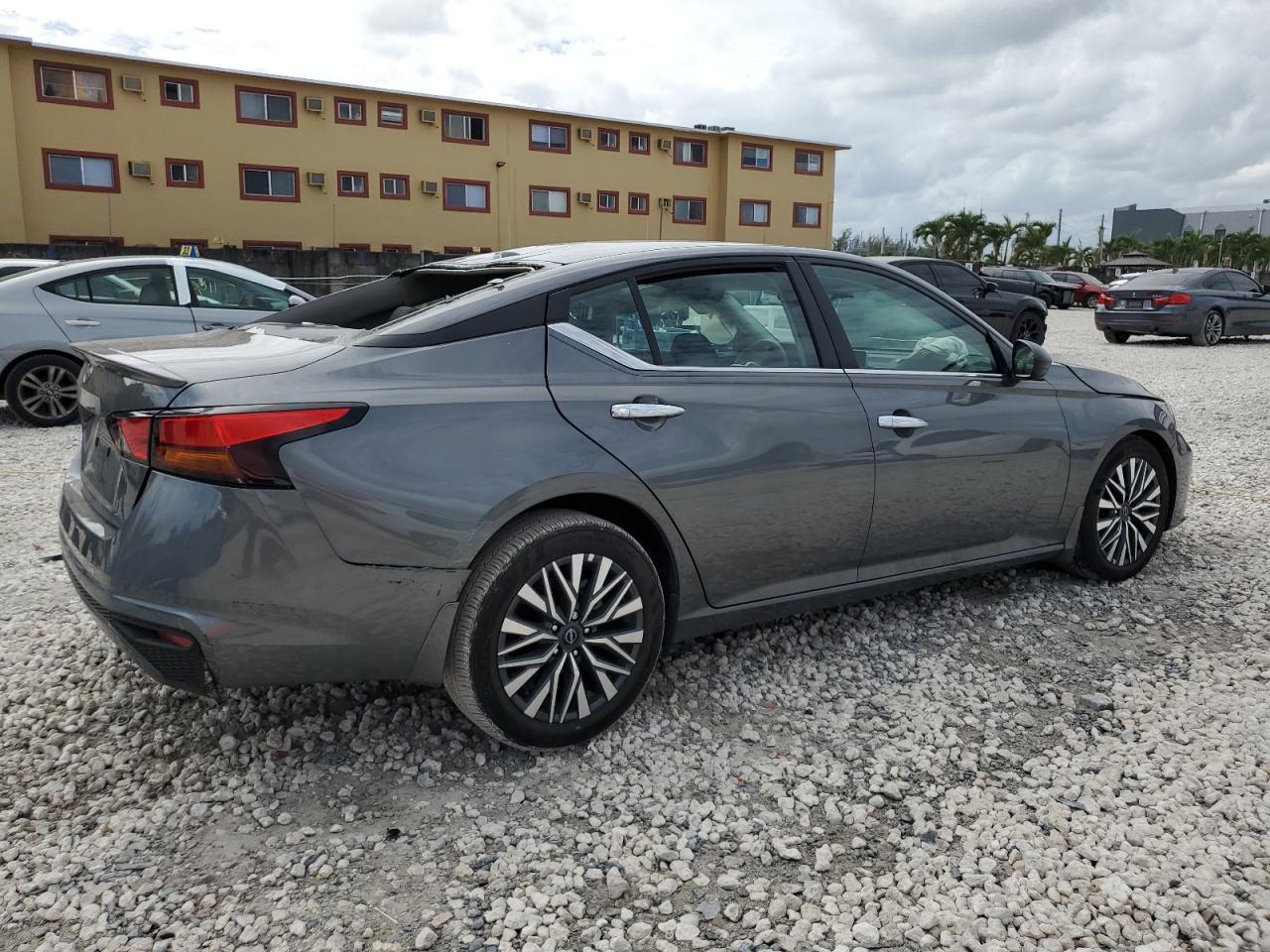 2025 NISSAN ALTIMA