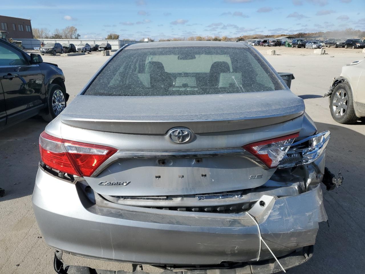 2015 TOYOTA CAMRY