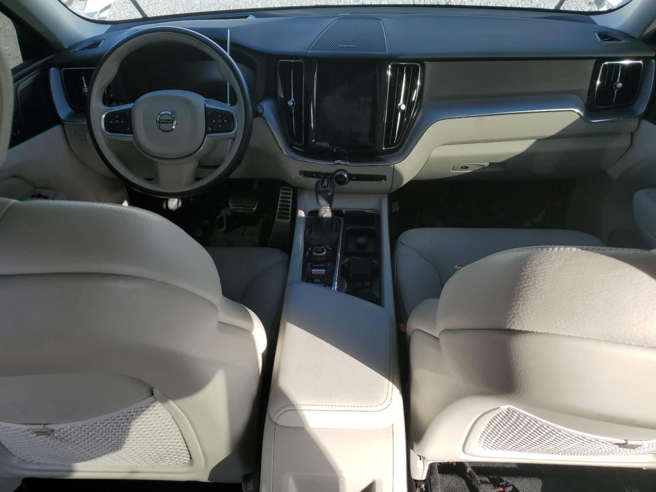 2019 VOLVO XC60