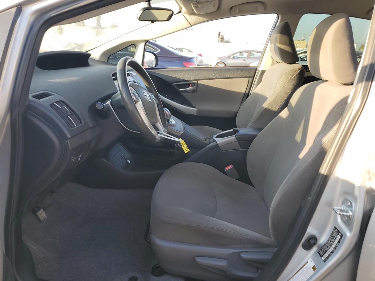 2015 TOYOTA PRIUS