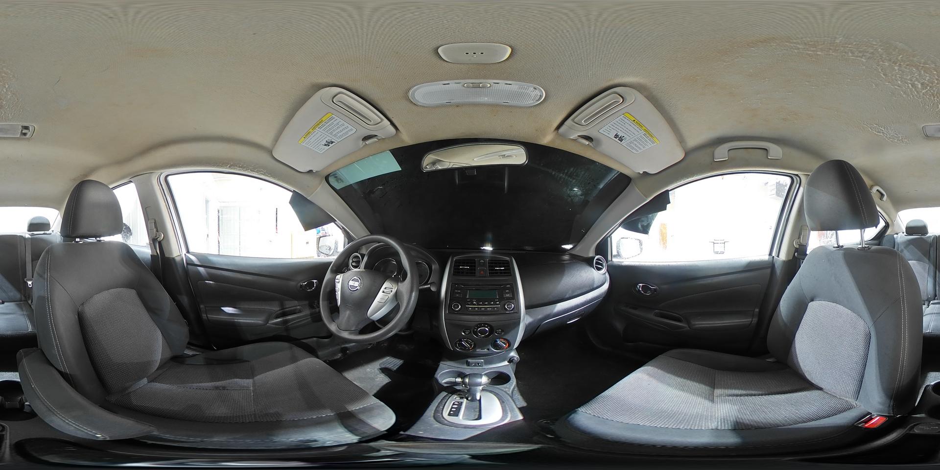 2017 NISSAN VERSA