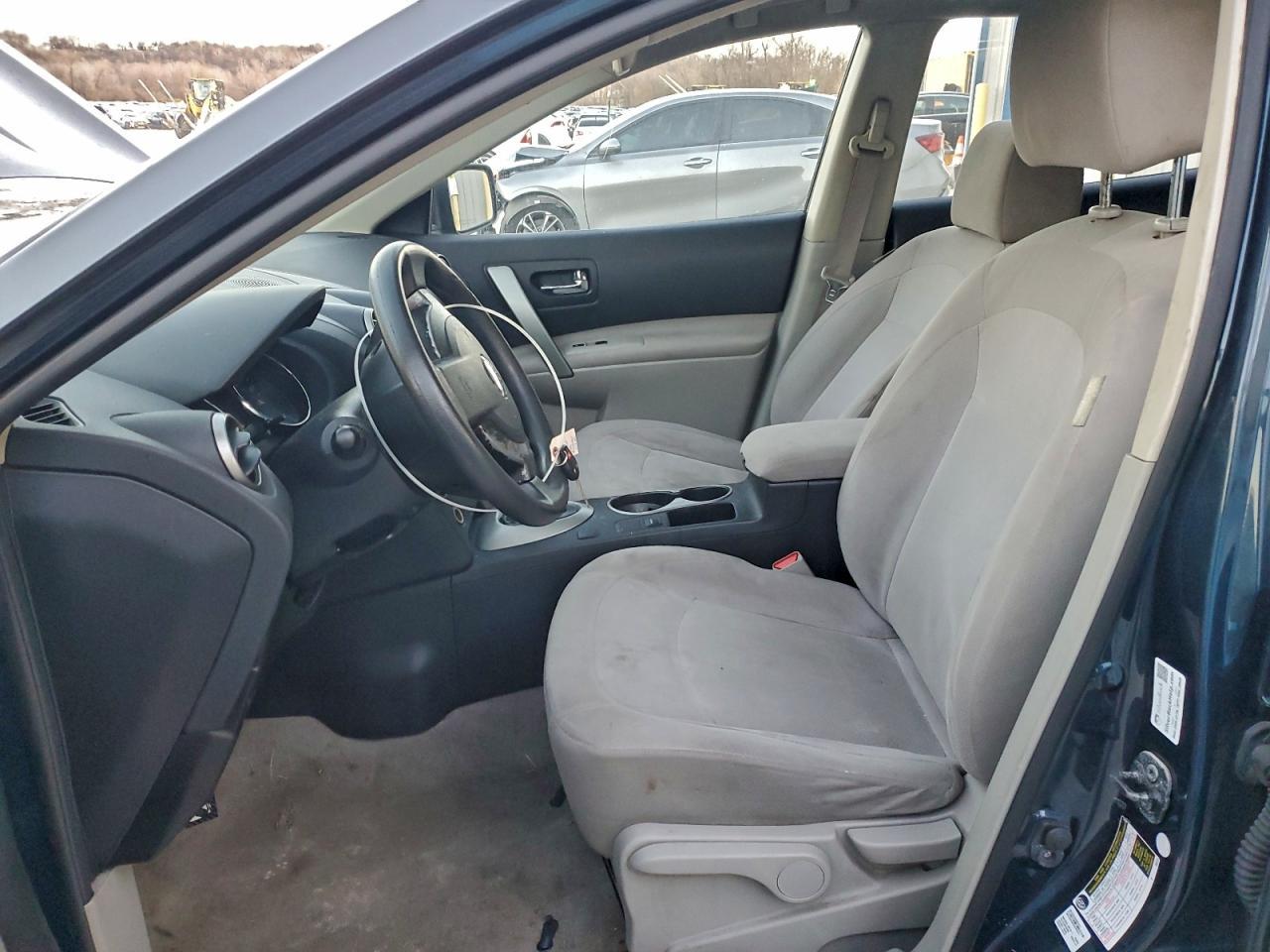 2015 NISSAN ROGUE