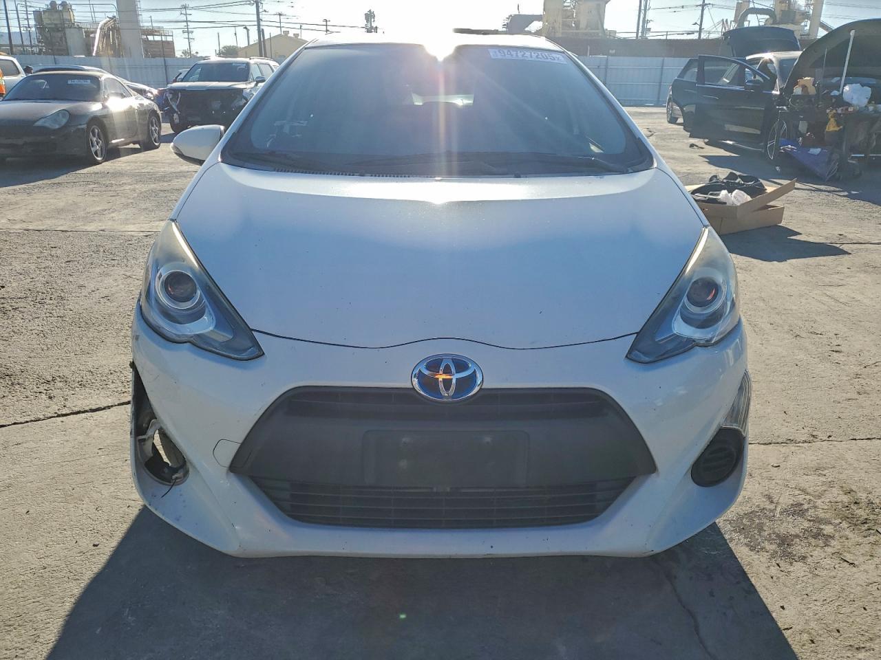 2015 TOYOTA Prius c