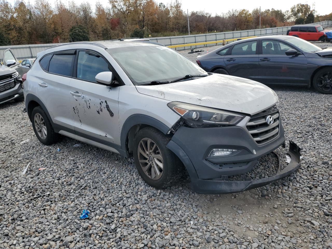 2017 HYUNDAI TUCSON
