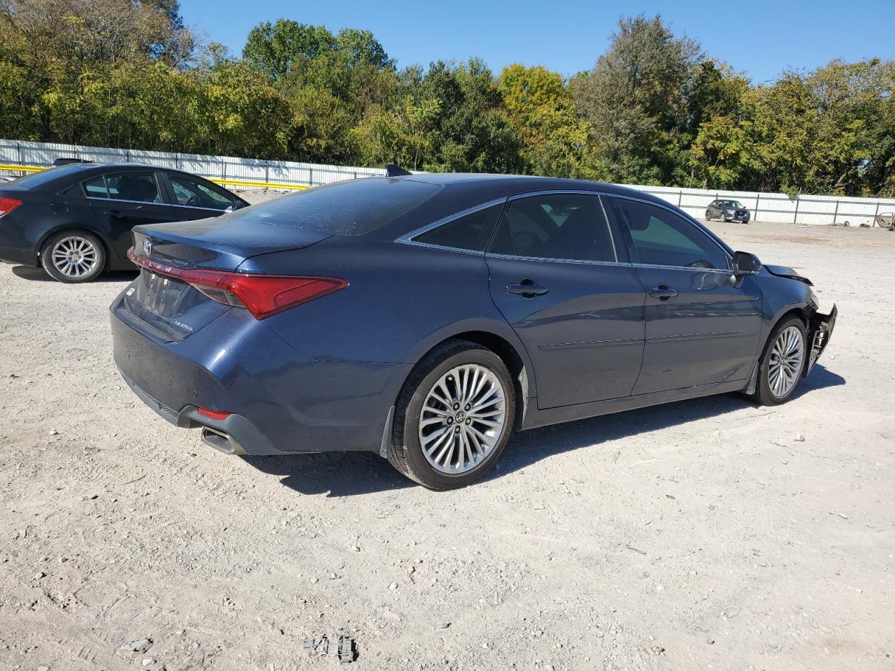 2020 TOYOTA Avalon