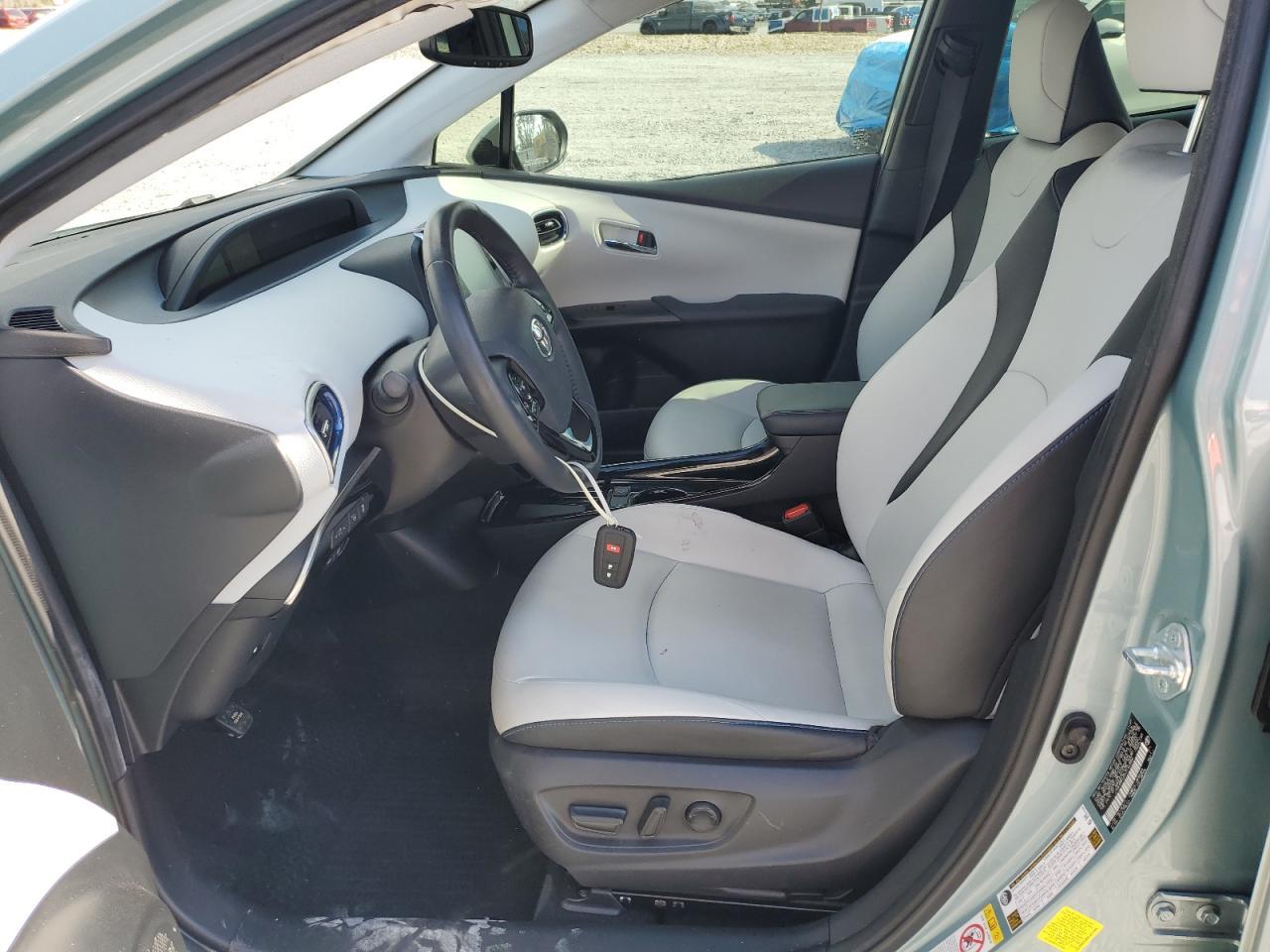 2022 TOYOTA PRIUS