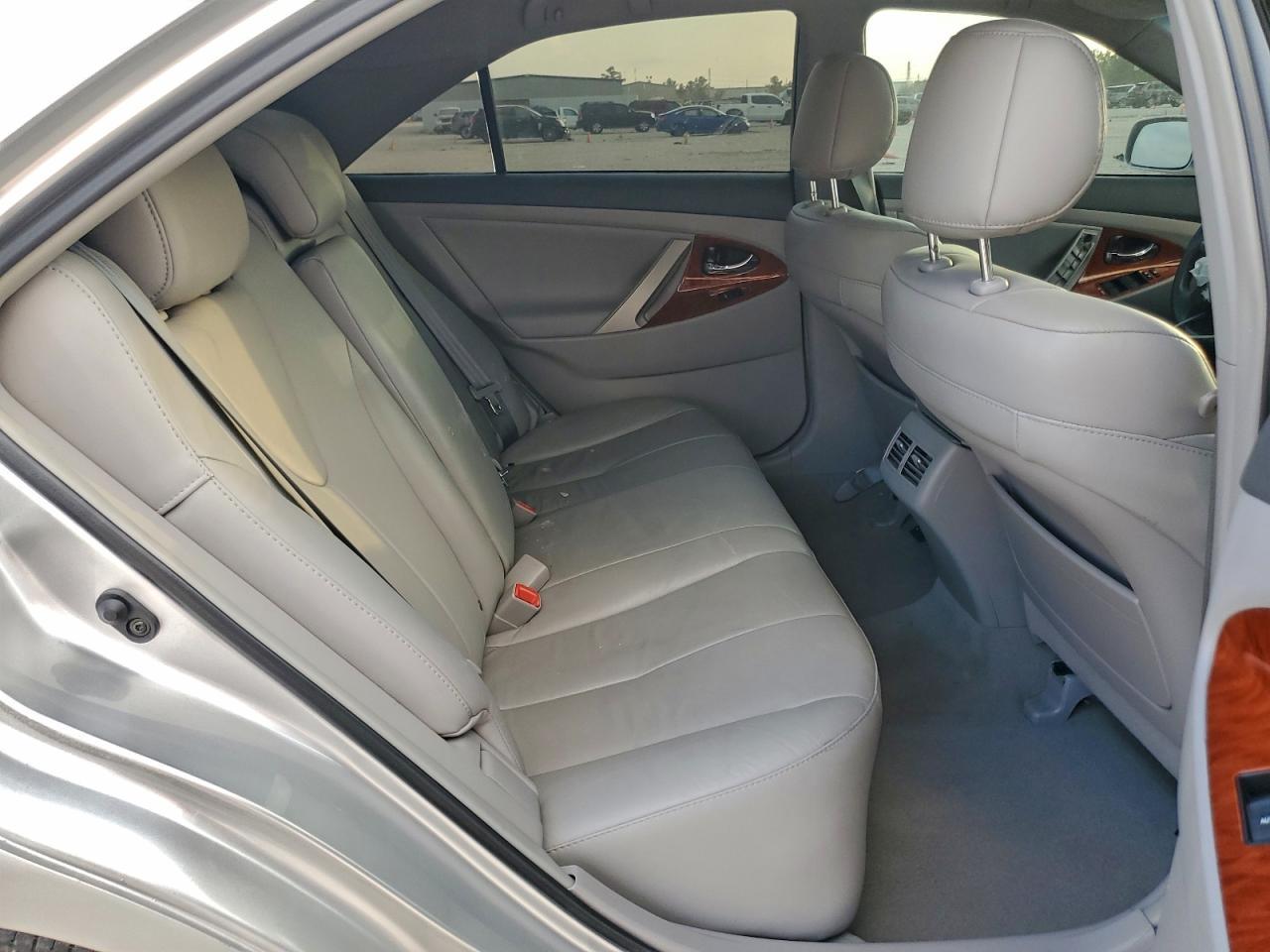 2011 TOYOTA CAMRY
