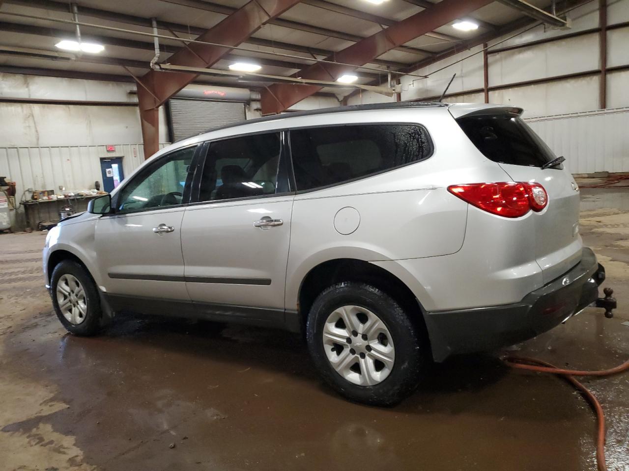 2010 CHEVROLET TRAVERSE
