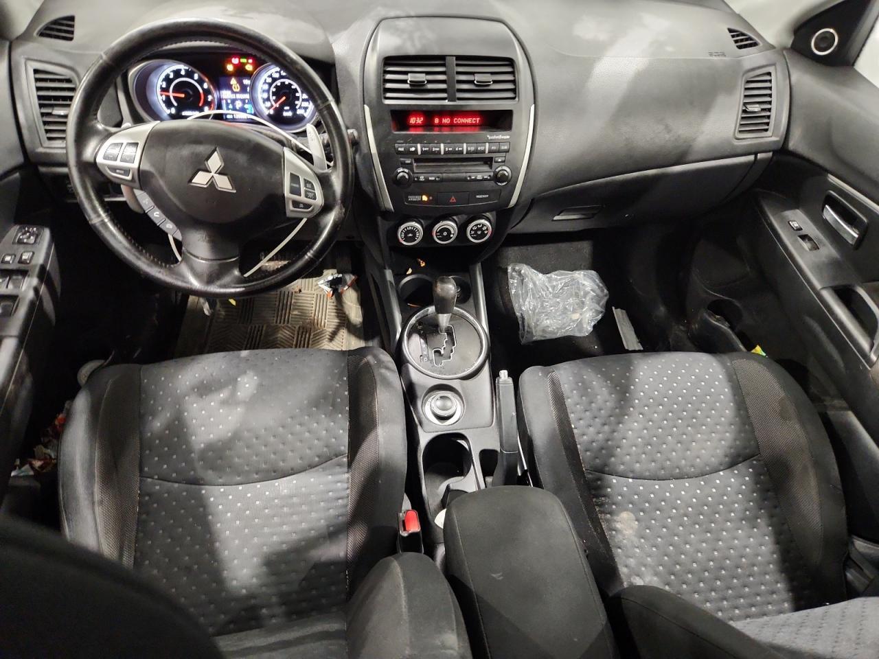 2011 MITSUBISHI RVR