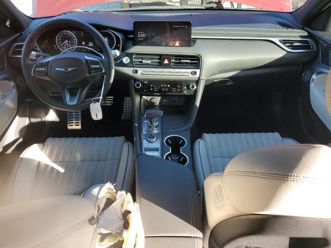 2025 GENESIS G70