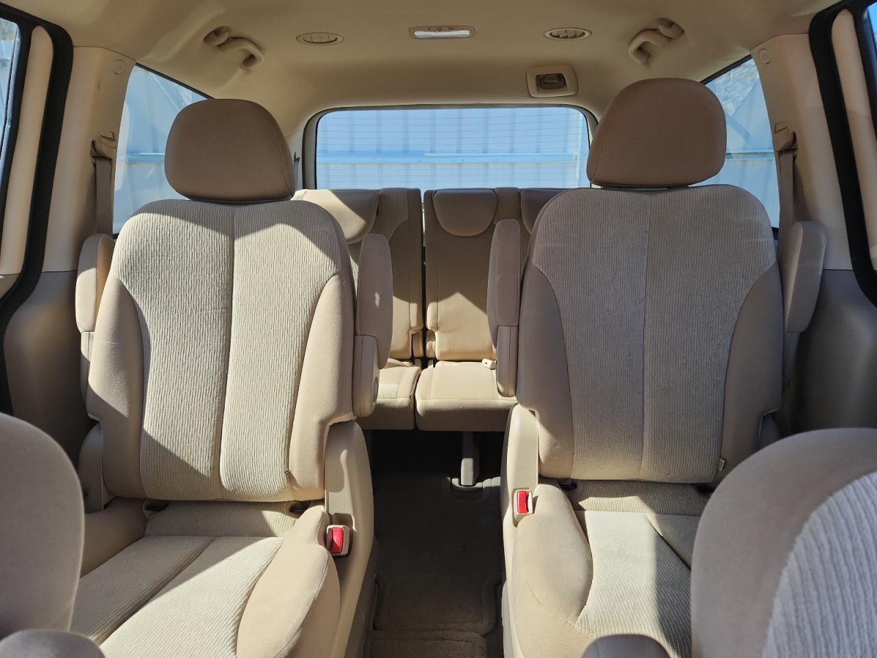 2012 KIA SEDONA