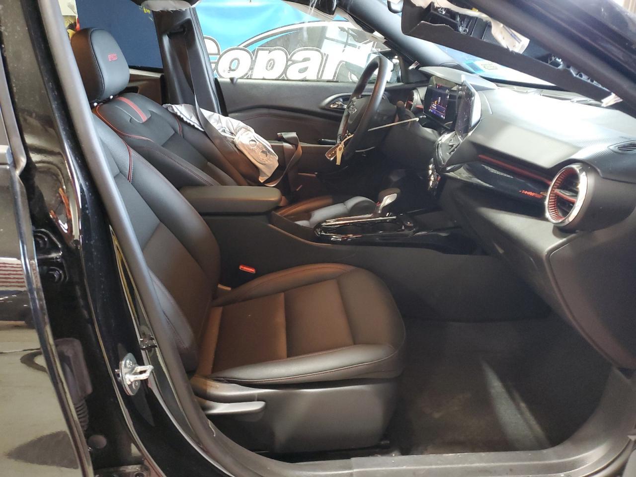 2025 CHEVROLET TRAX