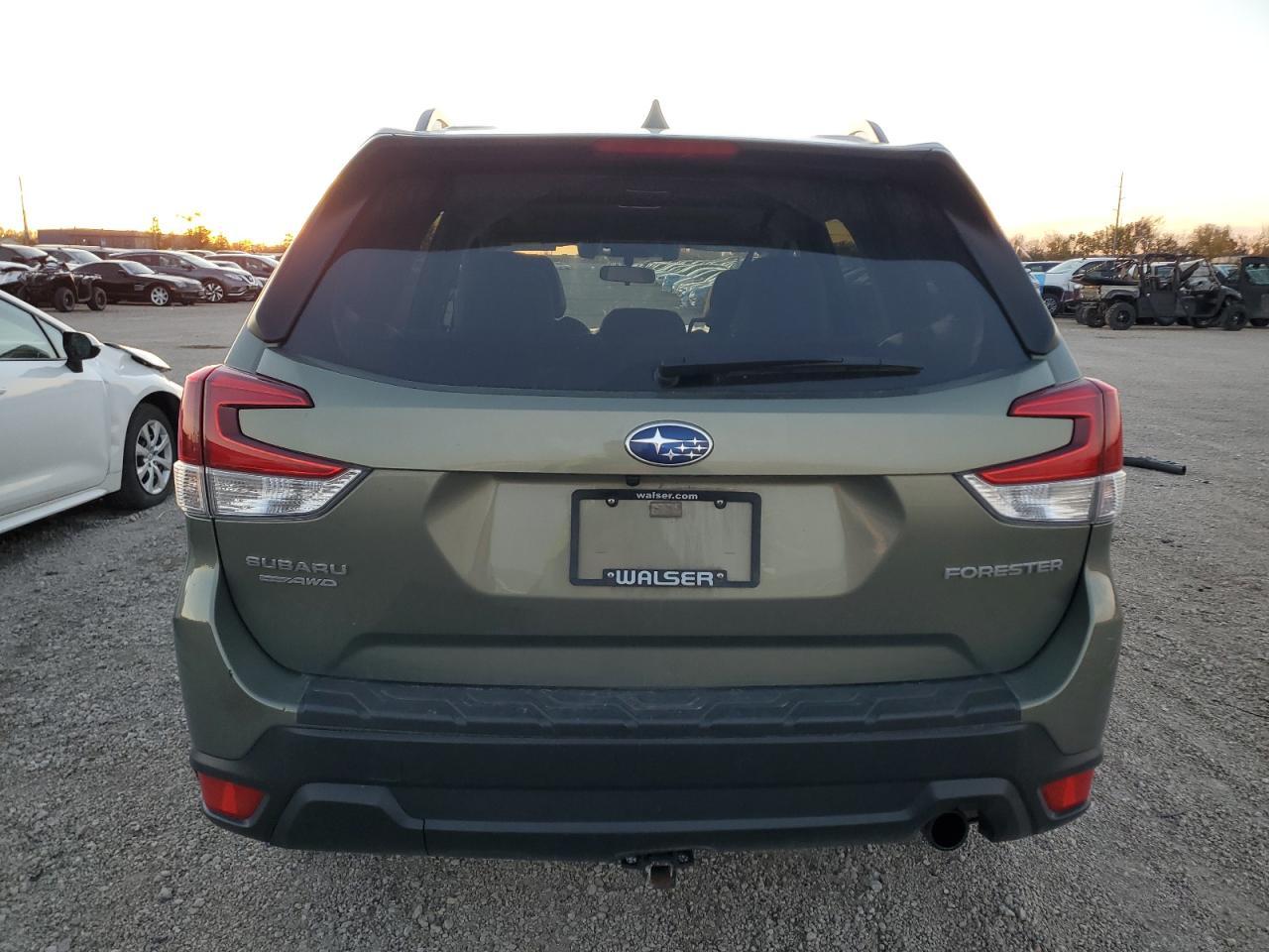 2019 SUBARU FORESTER