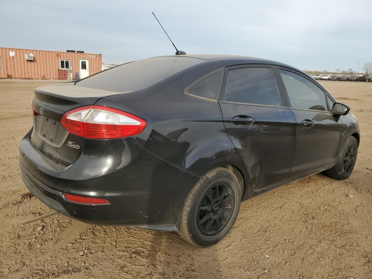 2015 FORD Fiesta