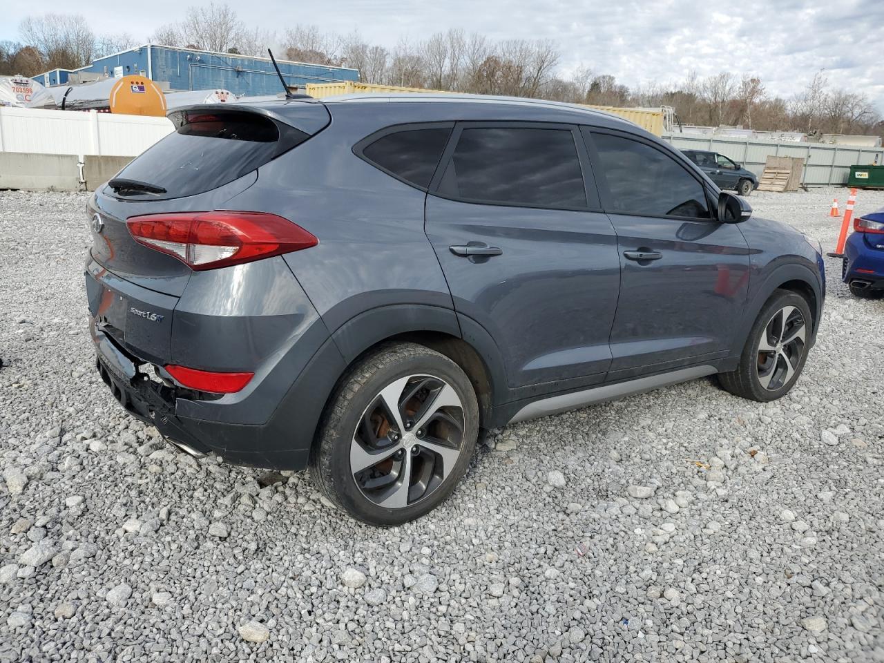 2017 HYUNDAI TUCSON