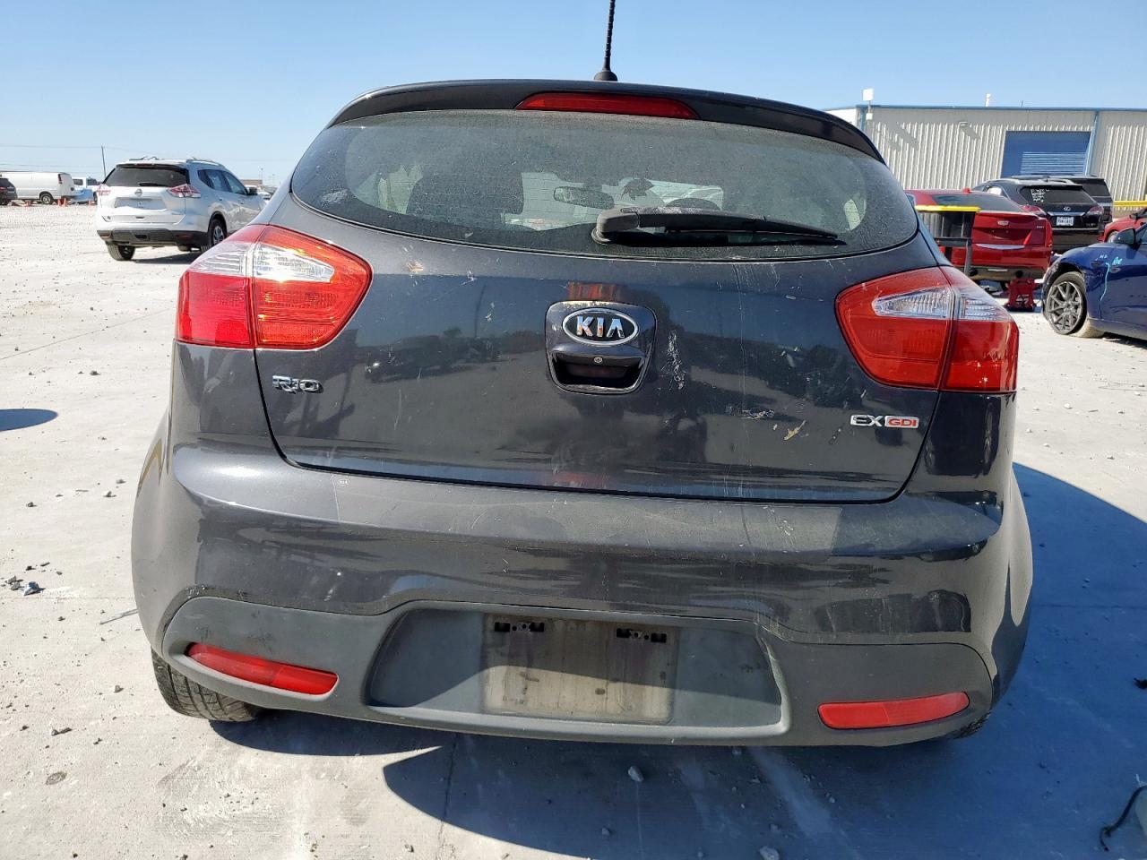 2013 KIA RIO