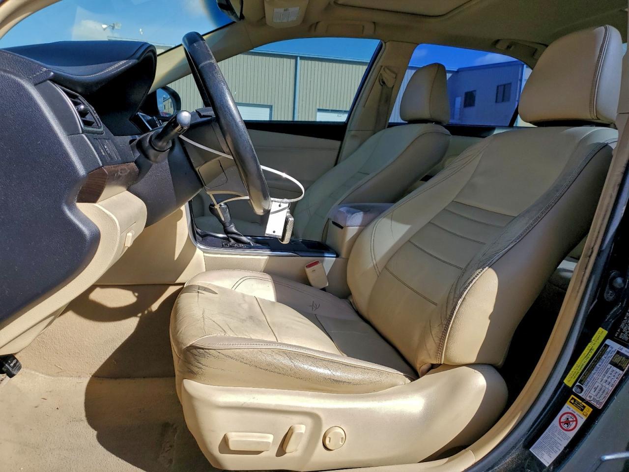 2015 TOYOTA CAMRY