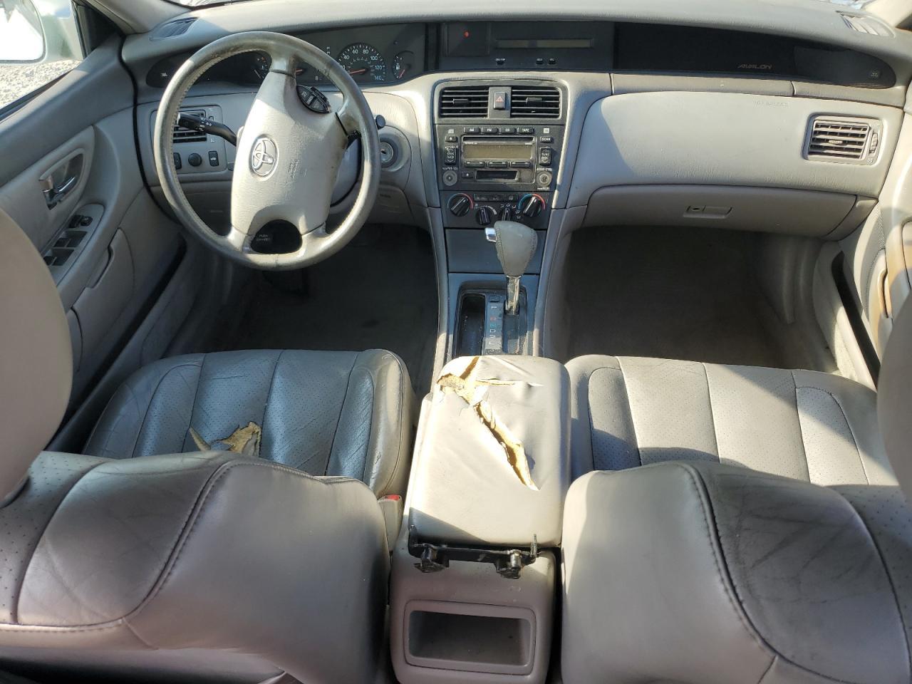 2003 TOYOTA Avalon