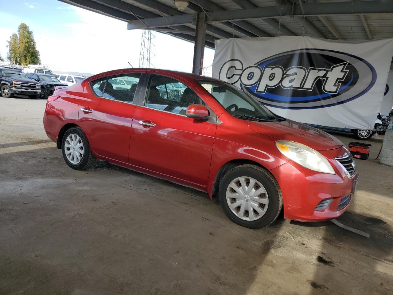 2013 NISSAN VERSA