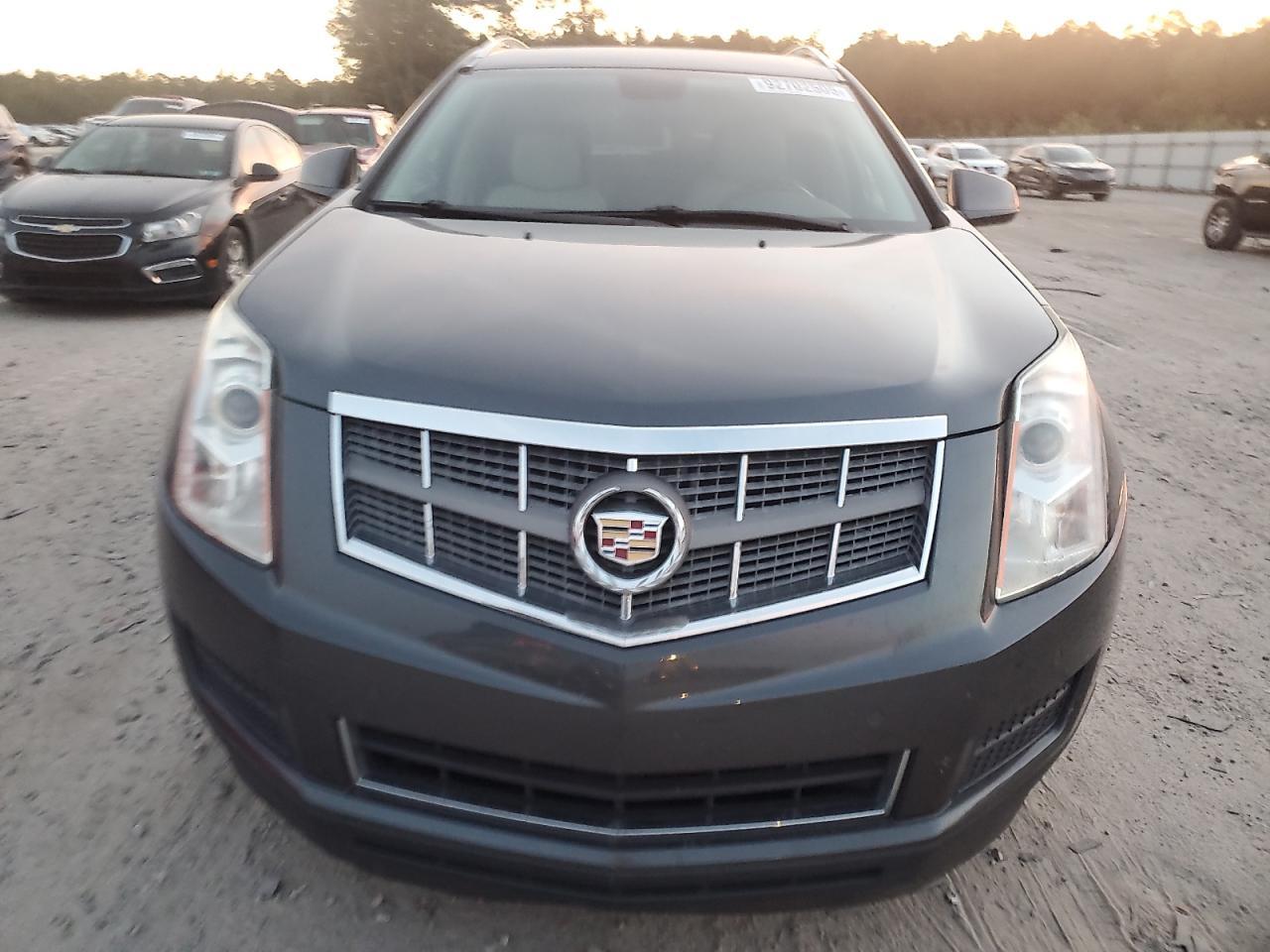 2010 CADILLAC SRX