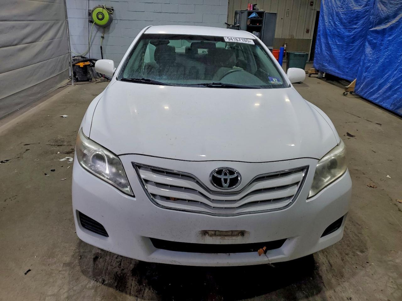 2011 TOYOTA CAMRY