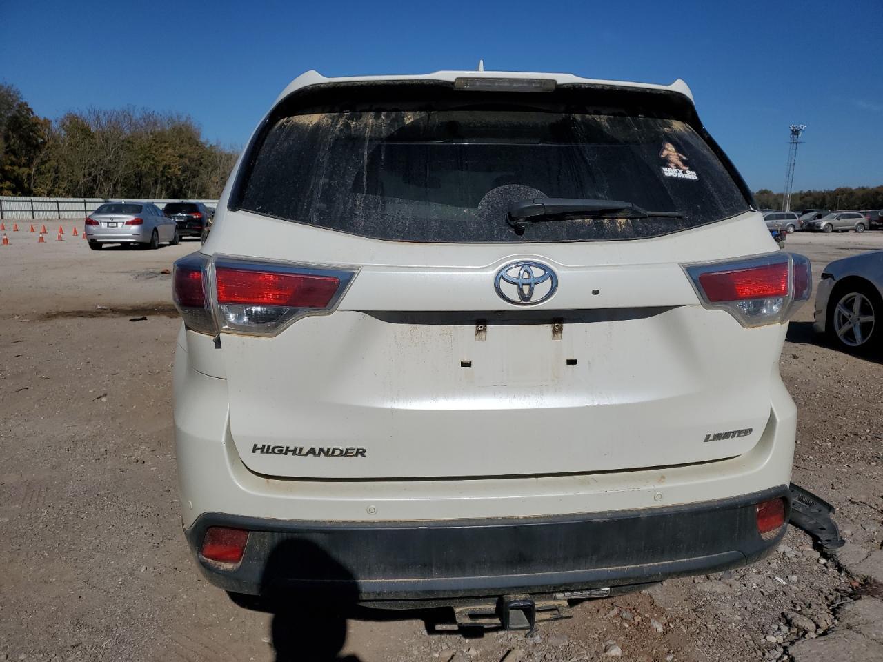 2016 TOYOTA HIGHLANDER