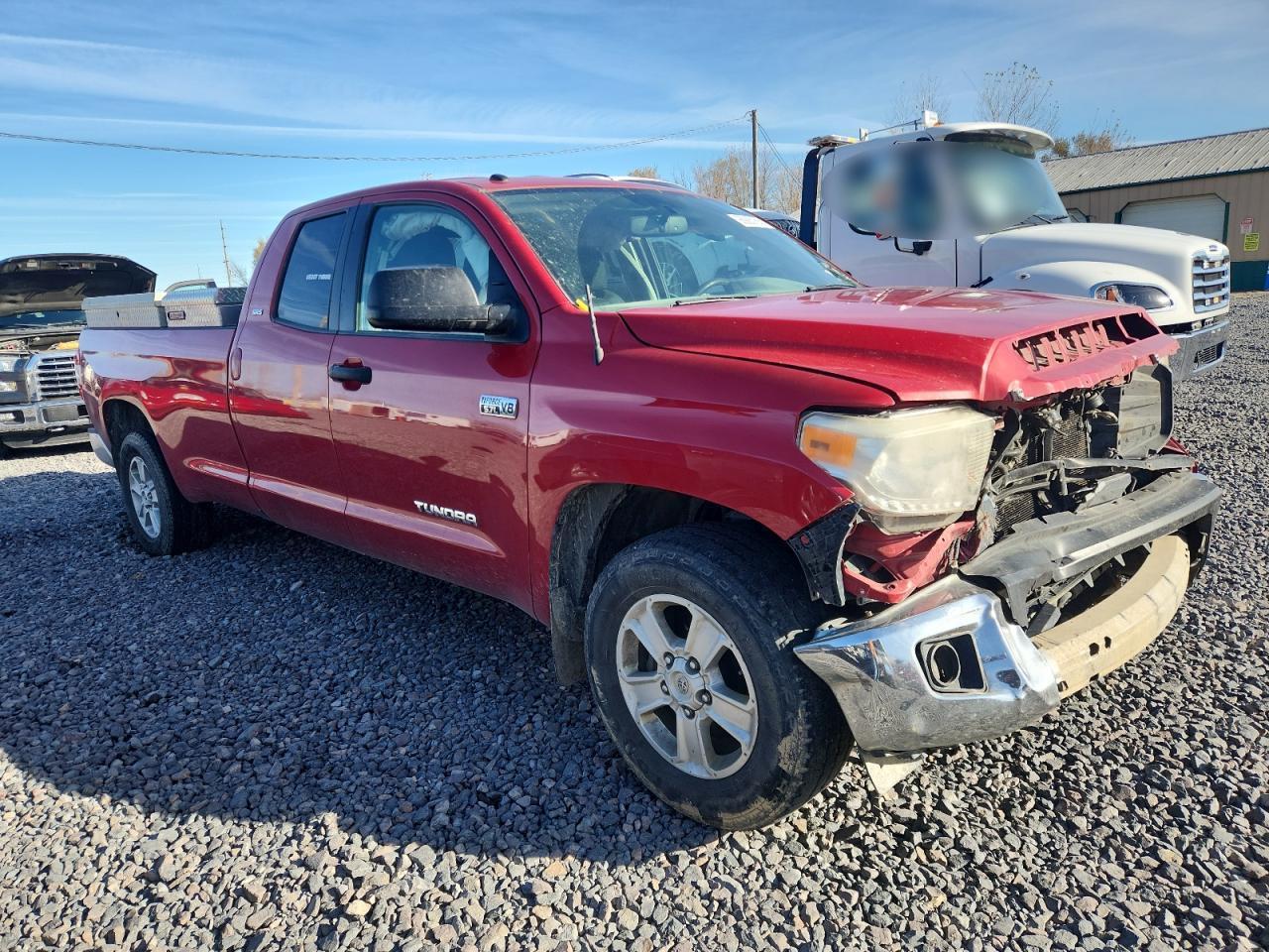 2017 TOYOTA TUNDRA
