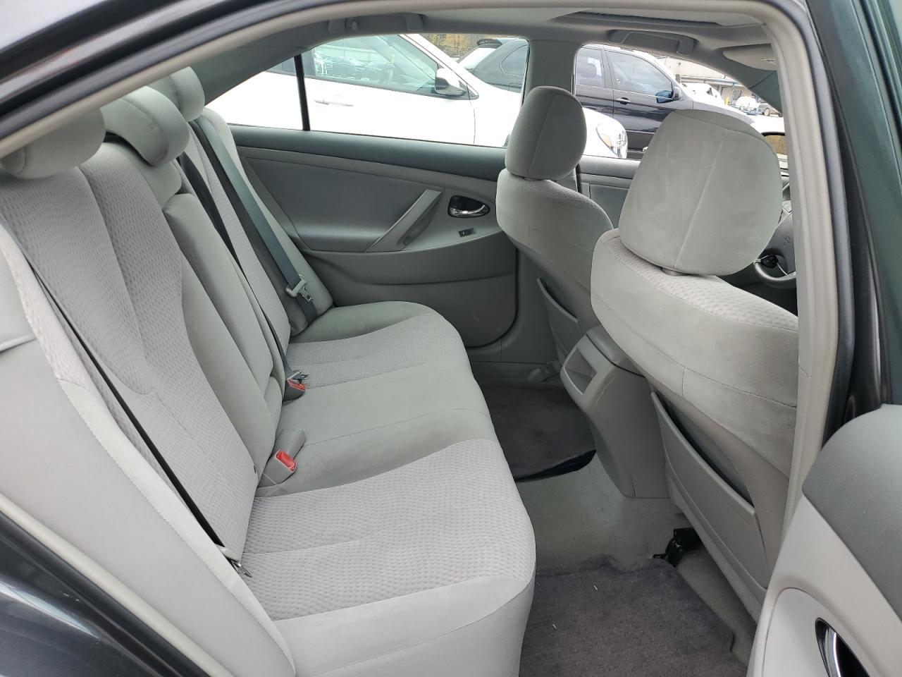 2011 TOYOTA CAMRY